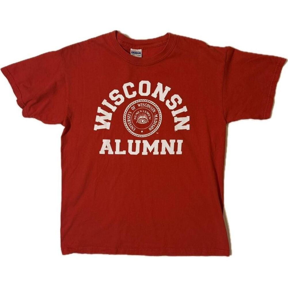 Gildan Men's Red T-shirt